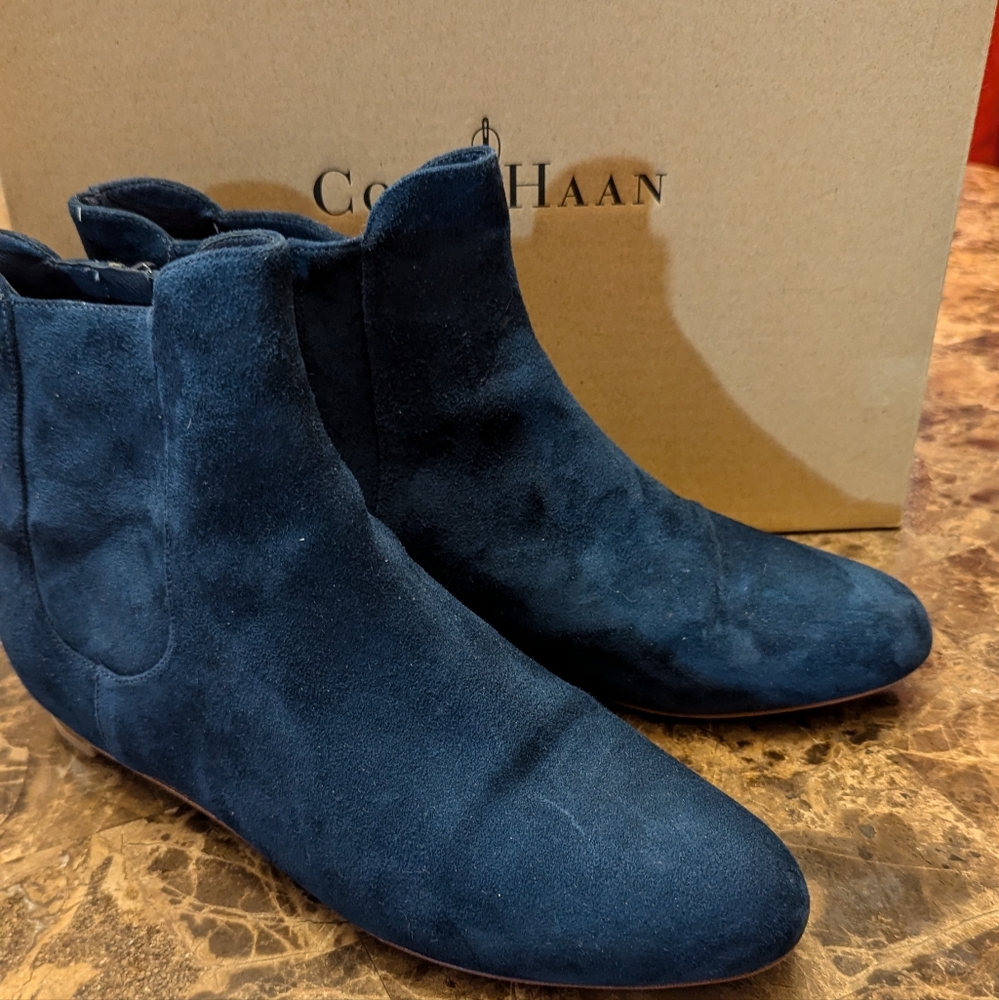 Cole Haan and Nike Air Navy Blue Suede ankle boot collaboration size 9